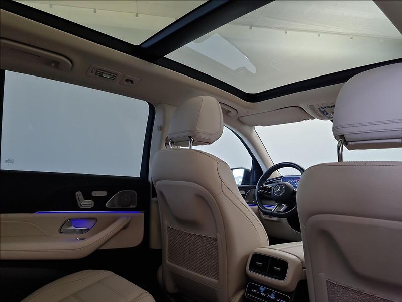 Mercedes-Benz GLS 450 d 4MATIC AMG Line - fotka 22 z 23