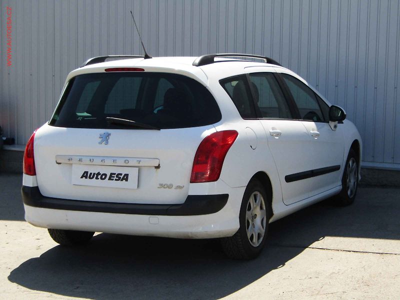 Peugeot 308 (2009) 1.6 HDi, AC, výhřev sed - fotka 4 z 15