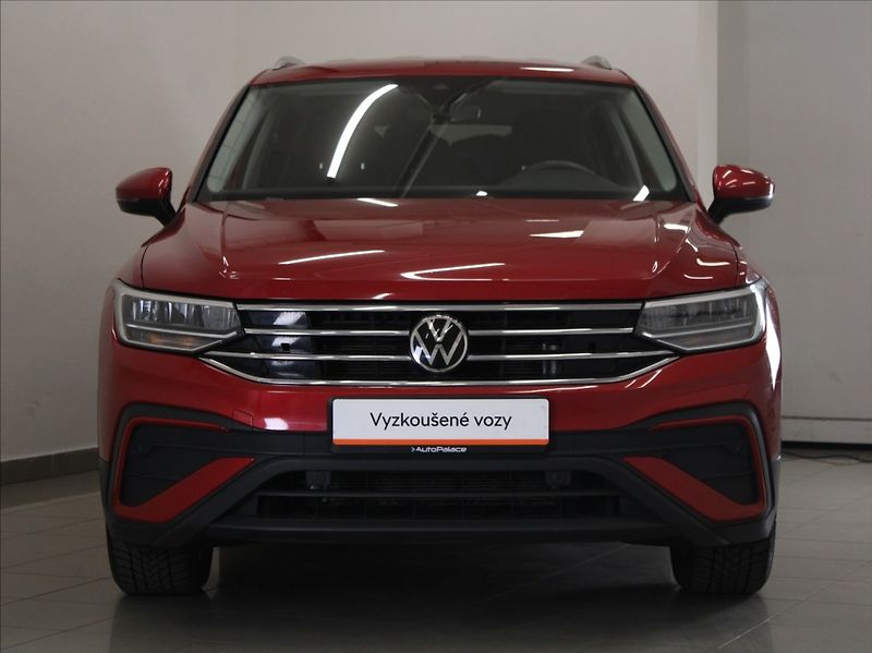 Volkswagen Tiguan Allspace 1,5 TSi 110kW DSG Life 1.maj. - fotka 2 z 23