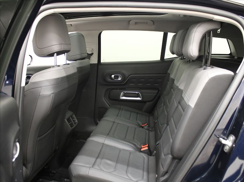 Citroën C5 Aircross 1,2 PT 96kW AT Shine PANO.ČR - fotka 7 z 27
