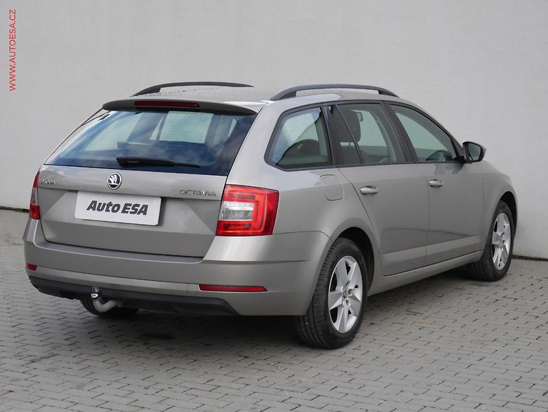 Škoda Octavia (2017) 1.0 TSl, 1.maj,ČR, Ambition - fotka 4 z 18