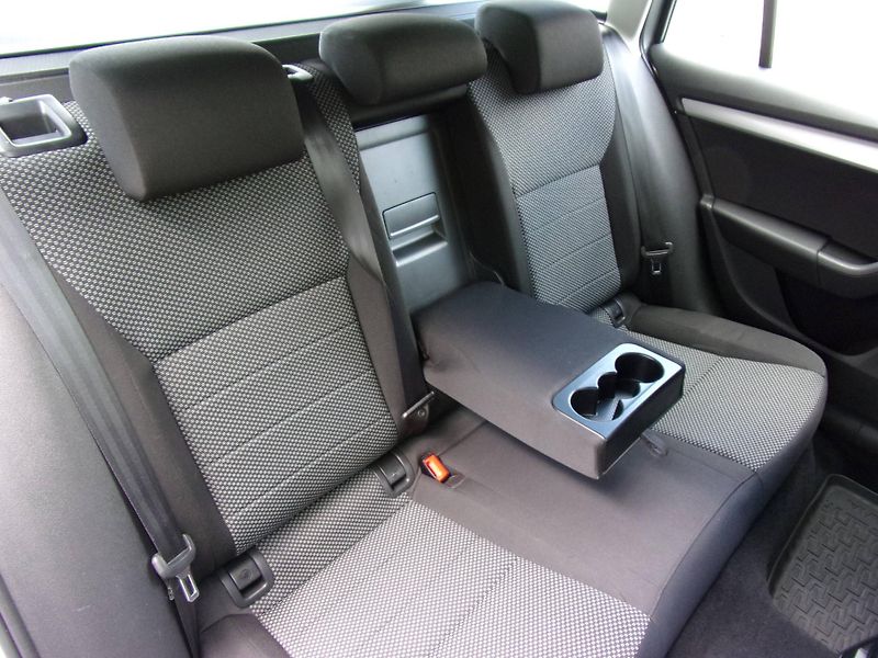 Škoda Octavia 1.6TDi81kW DPH ČR 1.MAJ. 2xKOL - fotka 20 z 23
