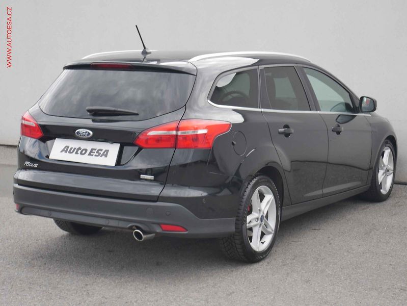 Ford Focus (2017) 1.5EB, Titanium, AT - fotka 4 z 15