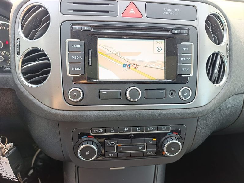 Volkswagen Tiguan 2,0 TDi DSG 4Motion Navi Tažné - fotka 16 z 40