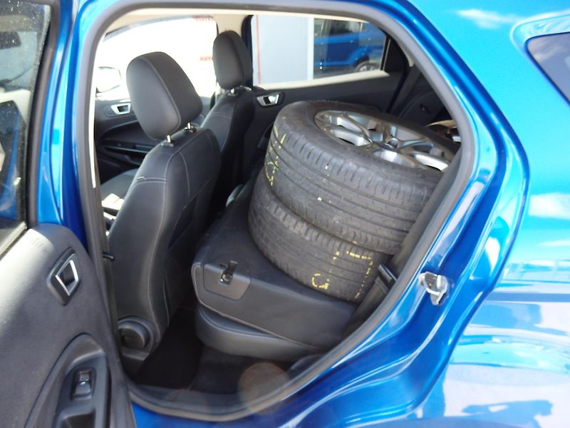 Ford EcoSport 1.0 ECOBOOST ZÁLOHOVÁNO - fotka 7 z 17
