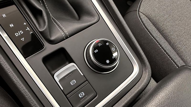 Seat Ateca (2023) 2.0TDI,4X4,ZÁRUKA,DSG - fotka 28 z 31