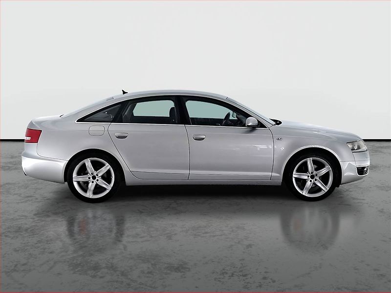 Audi A6 (2004) 2.4, Xenony, Tempomat - fotka 6 z 17