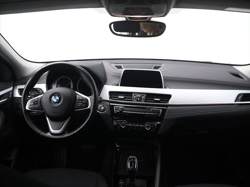 BMW X2 1,5 18i sDrive 103kW Advantage - fotka 21 z 28