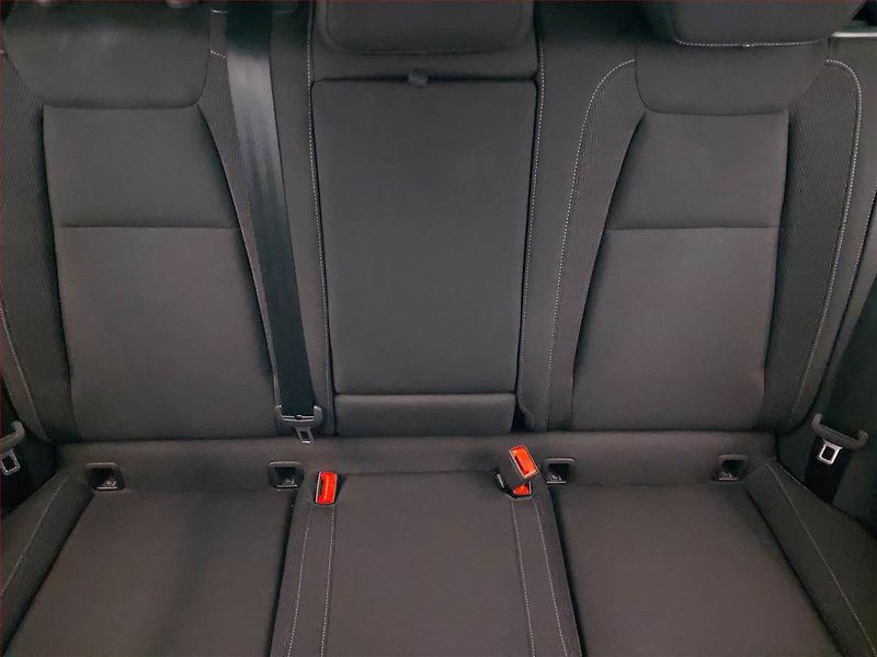 Škoda Karoq (2025) 130 let 1.5 TSI - fotka 10 z 17