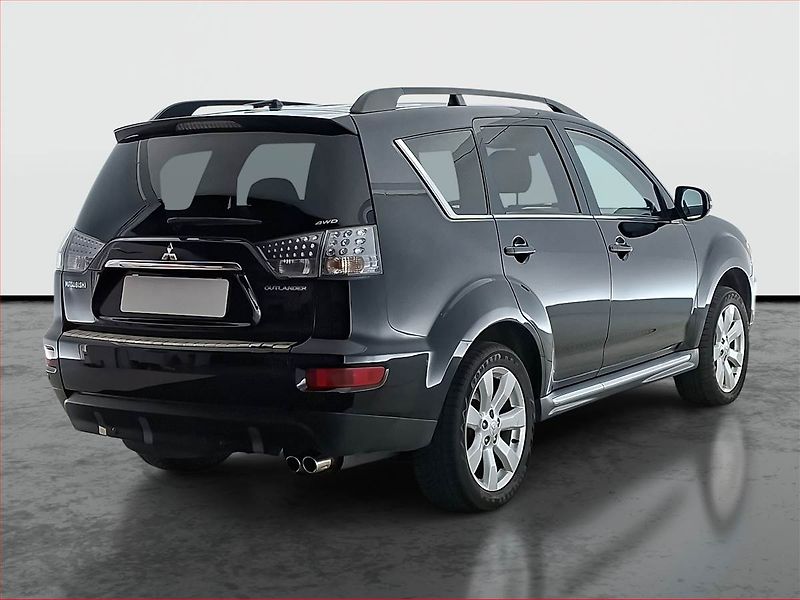 Mitsubishi Outlander (2011) 2.2 DI-D, 4X4, Automat - fotka 5 z 16