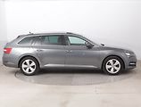 Škoda Superb (2022) 2.0 TDI - náhled 6