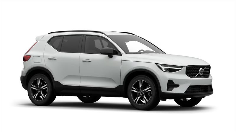 Volvo XC40 (2026) 2,0 B3  Plus - fotka 5 z 9