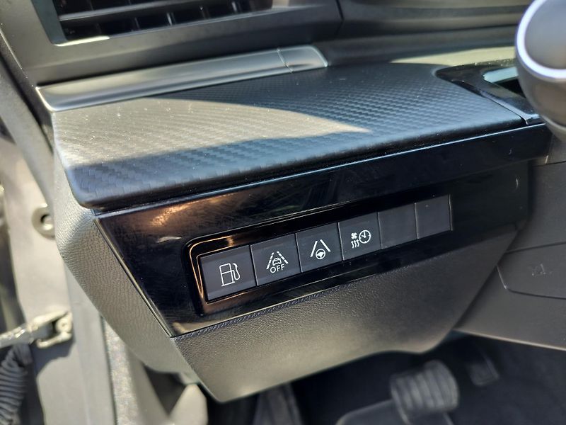 Peugeot 508 SW hybrid 225 e-EAT8 BUSINESS - fotka 11 z 32