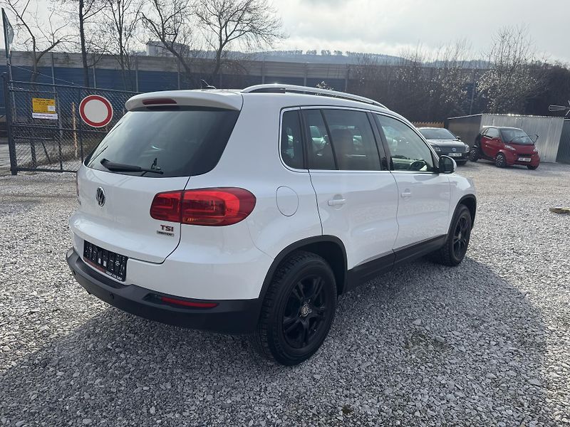 Volkswagen Tiguan 1.4TSi. Rezervace  - fotka 9 z 67