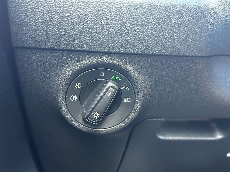 Škoda Karoq Fresh 7DSG 1,5TSI - fotka 18 z 24