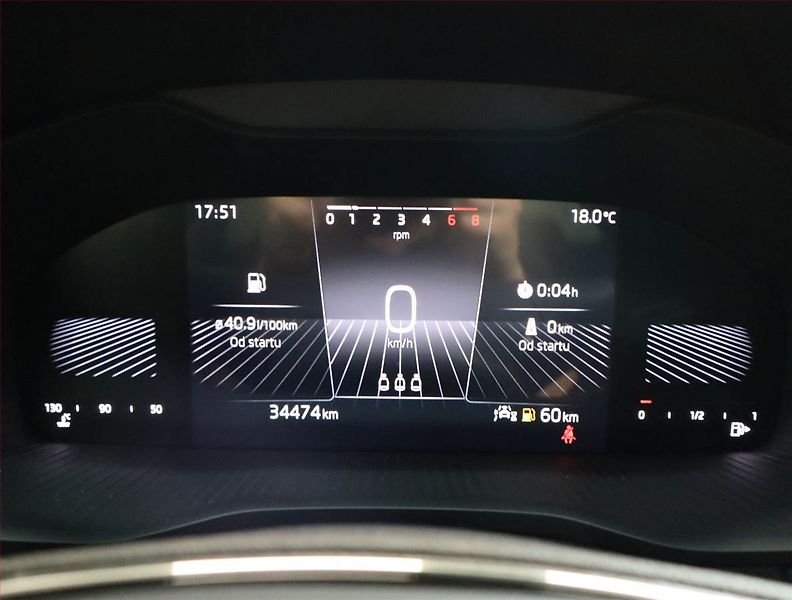 Škoda Karoq (2024) Ambition 1.5 TSI - fotka 11 z 19