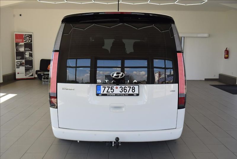 Hyundai Staria 2,2 CRDI,1.maj,ČR,AUT,4x4,9-mí - fotka 7 z 47