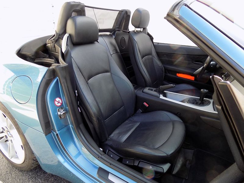 BMW Z4 (2004) 2.5i/el.střecha/klima/xenon/ - fotka 20 z 31