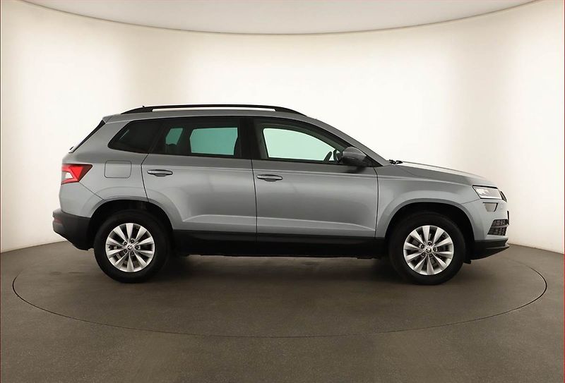 Škoda Karoq (2021) Style 1.5 TSI - fotka 6 z 16