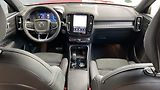 Volvo XC40 PLUS DARK, B4 AWD, 145+10 kW / - náhled 11