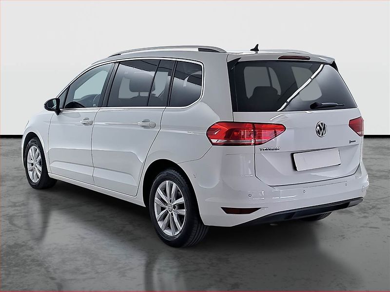 Volkswagen Touran (2019) Highline 1.6 TDI, Automat - fotka 4 z 19