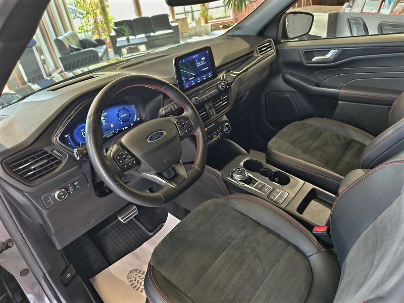 Ford Kuga 2.0 EcoBlue 140kW ST-Line 4x4 - fotka 7 z 28