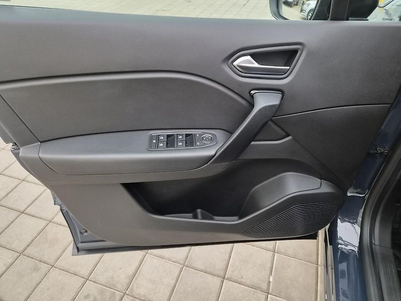 Renault Captur 1.3 Tce - fotka 6 z 24