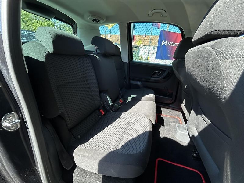 Škoda Roomster 1,2 TSi,Tažné,Nová STK,klima - fotka 32 z 49