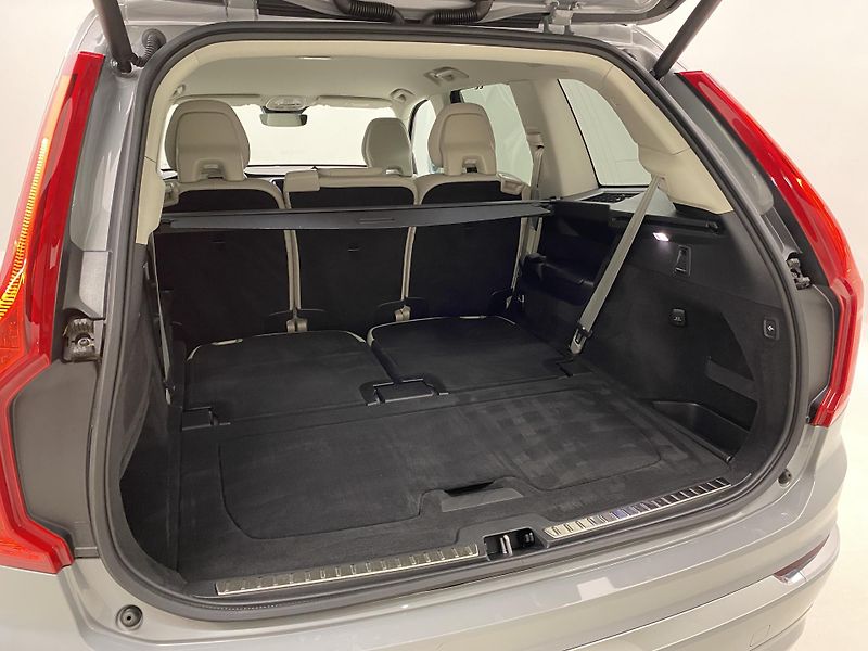 Volvo XC90 B5 AWD BRIGHT PLUS - fotka 6 z 66