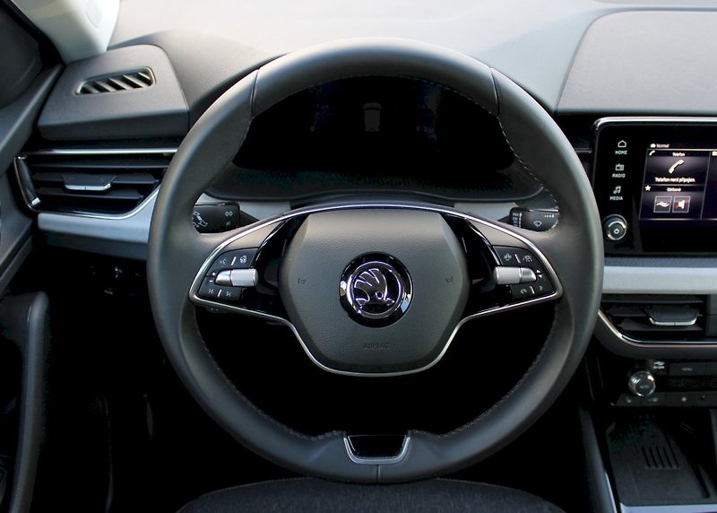 Škoda Kamiq (2024) Top Selection 1.0TSI / 85kW 6° - fotka 18 z 24