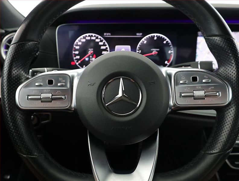 Mercedes-Benz CLS (2020) AMG line 400 d 4MATIC - fotka 8 z 20