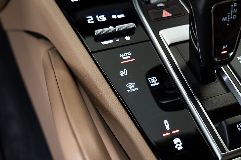 Porsche Cayenne Platinum Edition/Záruka/Bose - fotka 16 z 27
