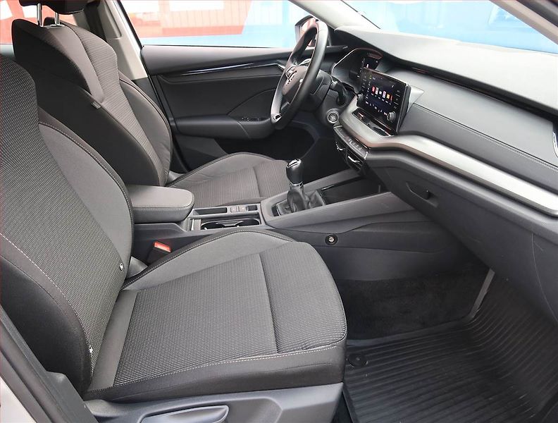 Škoda Octavia (2022) Ambition 2.0 TDI, ČR,1.maj - fotka 9 z 19
