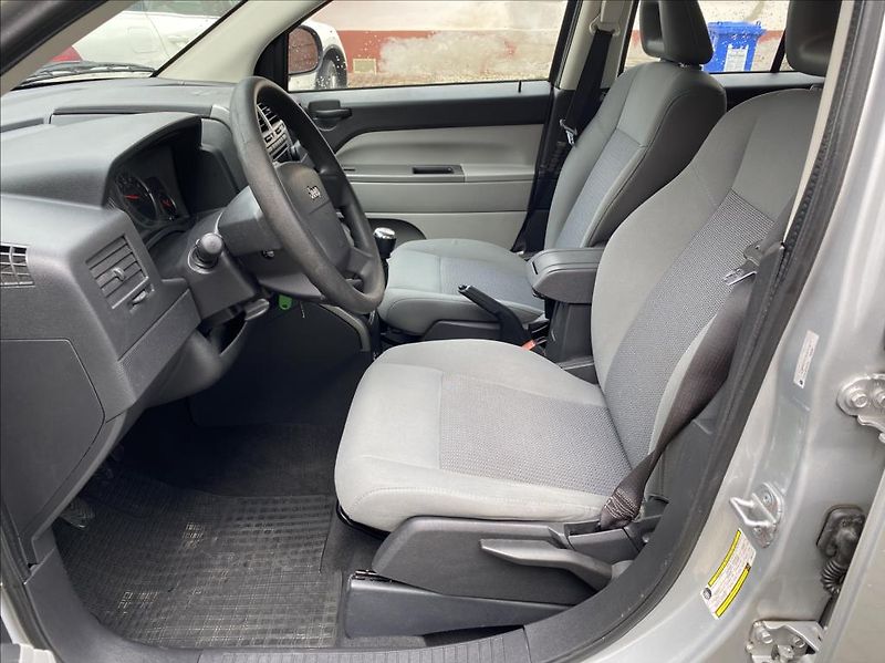 Jeep Compass 2,0 CRD  LIMITED - fotka 10 z 32