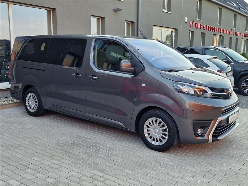 Toyota ProAce Verso 2.0 D-4d 106kw L2 Shuttle, ČR - fotka 2 z 50