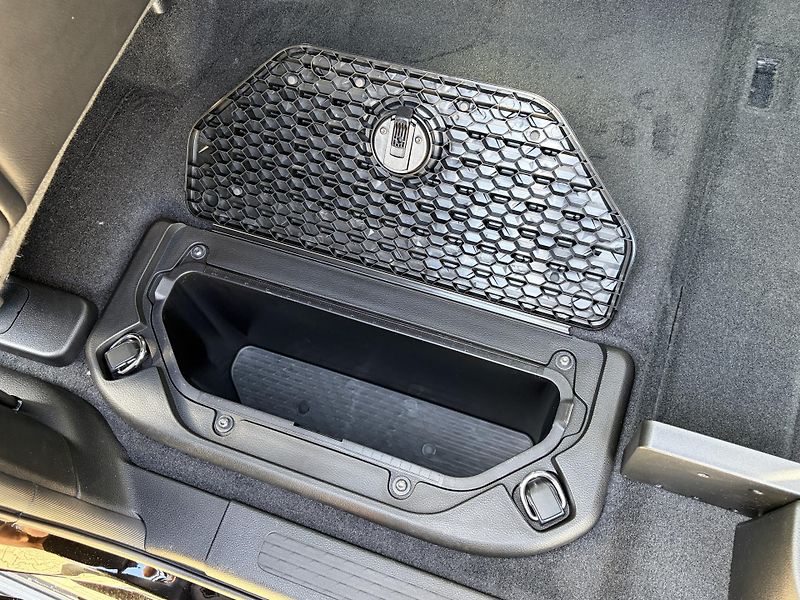 RAM 1500 (2026) Limited 5.7 V8 HEMI 2026 - fotka 33 z 37