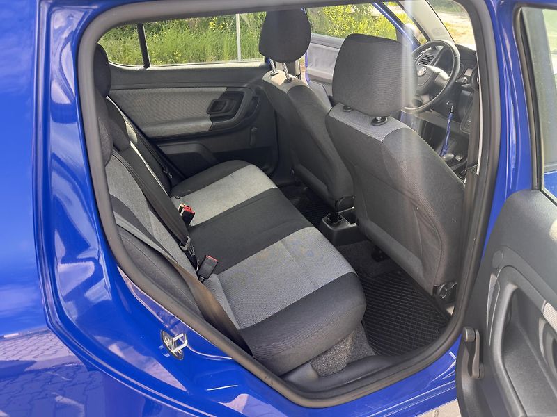 Škoda Fabia II 1.2i 44kW*KLIMA*ALU* - fotka 10 z 13