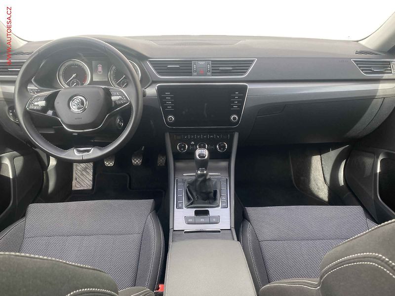 Škoda Superb (2021) 2.0 TDi, Style, LED - fotka 8 z 19