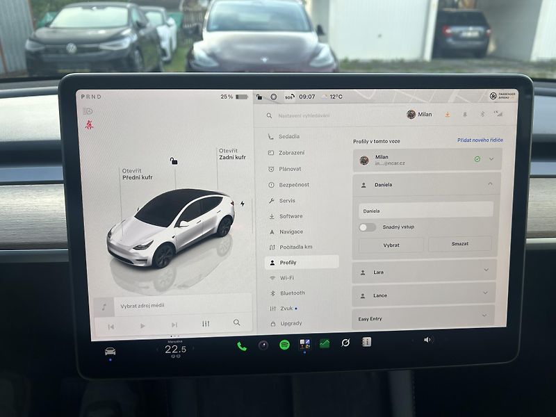 Tesla Model Y ZAMLUVENO ! TZ 94,1% - fotka 34 z 49