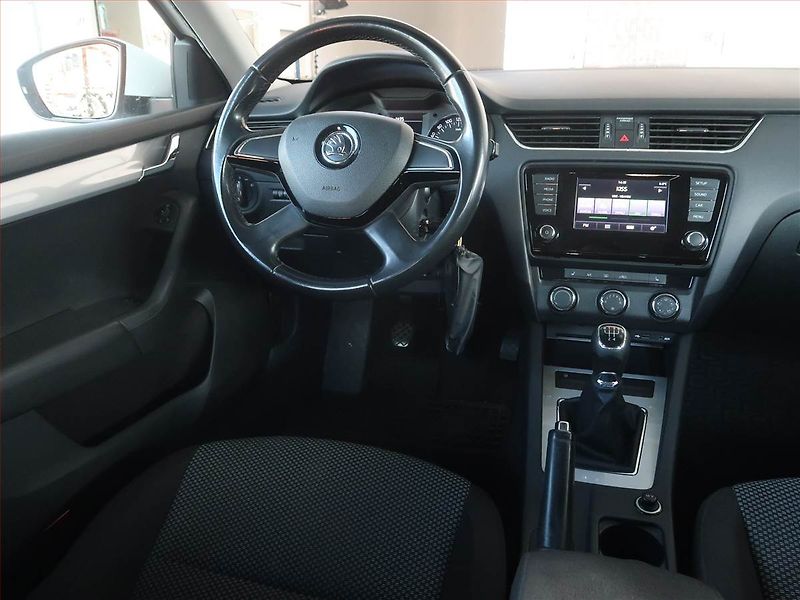 Škoda Octavia (2013) 1.2 TSI, Serv.kniha, Tempomat - fotka 7 z 13