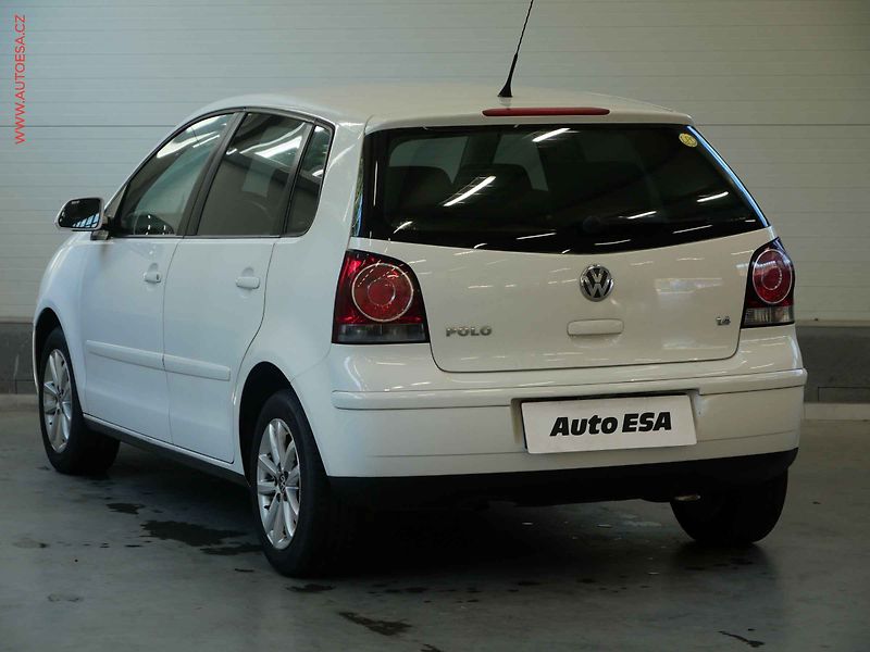 Volkswagen Polo (2008) 1.4MPI, AC - fotka 6 z 17