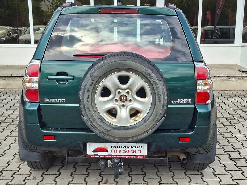 Suzuki Grand Vitara (2008) 1.6i 78kW 4x4 -T.ZAŘ-4 MÍSTNÉ - fotka 7 z 27