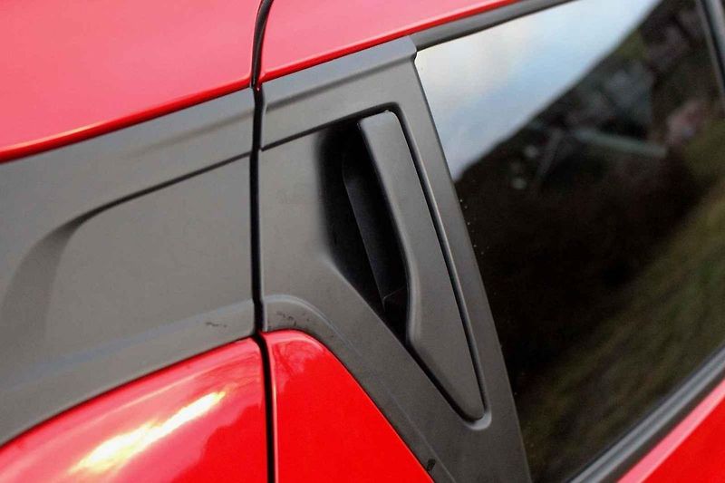 V zimě se tato verze Suzuki Swift cítí úplně skvěle
