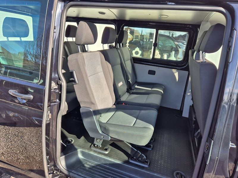 Volkswagen Transporter (2016) 2.0TDI Long,9míst, Závěs - fotka 13 z 36