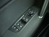Volkswagen Touran (2021) Highline 2.0 TDI - náhled 16