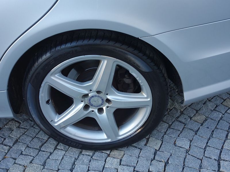 Mercedes-Benz CLS (2012) 350D*4M*AMG*195KW*TOP-VÝB*CZ!! - fotka 13 z 48