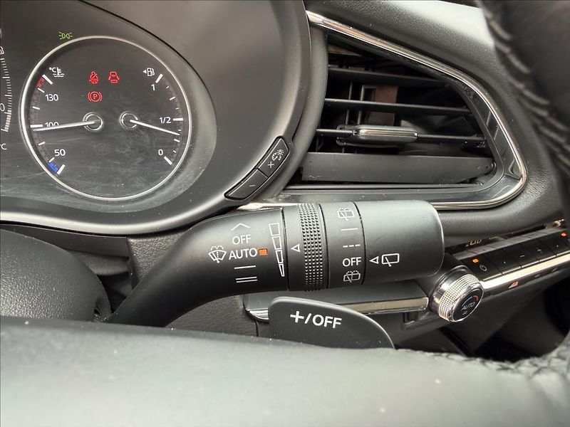 Mazda CX-30 2,0 Sky-X 132kW Selection AT - fotka 18 z 37