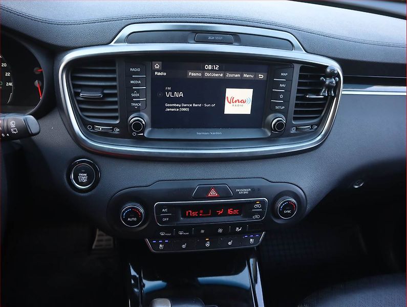 Kia Sorento (2019) 2.2 CRDi, Automat, Serv.kniha - fotka 12 z 20