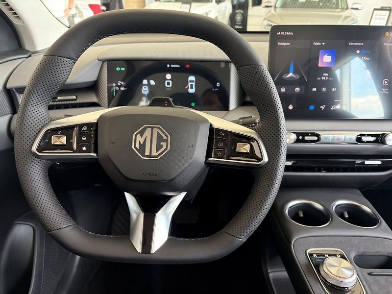 MG MG4 (2026) EV Urban 54kWh*Premium - fotka 2 z 6
