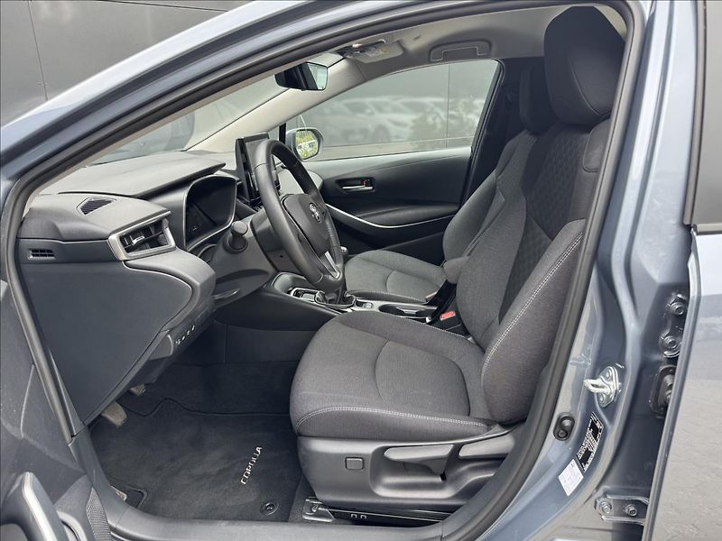 Toyota Corolla 1,5 VVT-i Comfort Tech ZÁRUKA - fotka 11 z 29